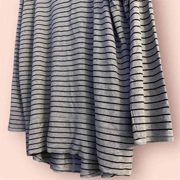 Liz Claiborne Long Sleeve Pullover Turtleneck Top - Picture 6 of 9